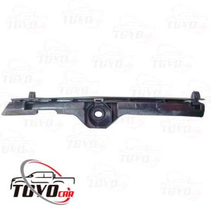 Guía de  Bomper Hilux Delantero LH