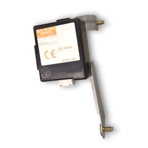 Módulo relé control puertas Toyota Prado NC 89741-60291